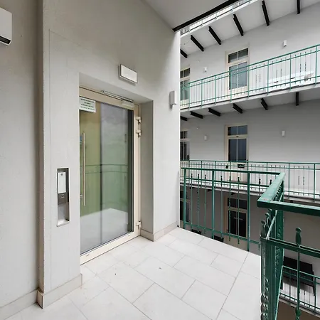 شقة D21 Art Loft كراكوفيا